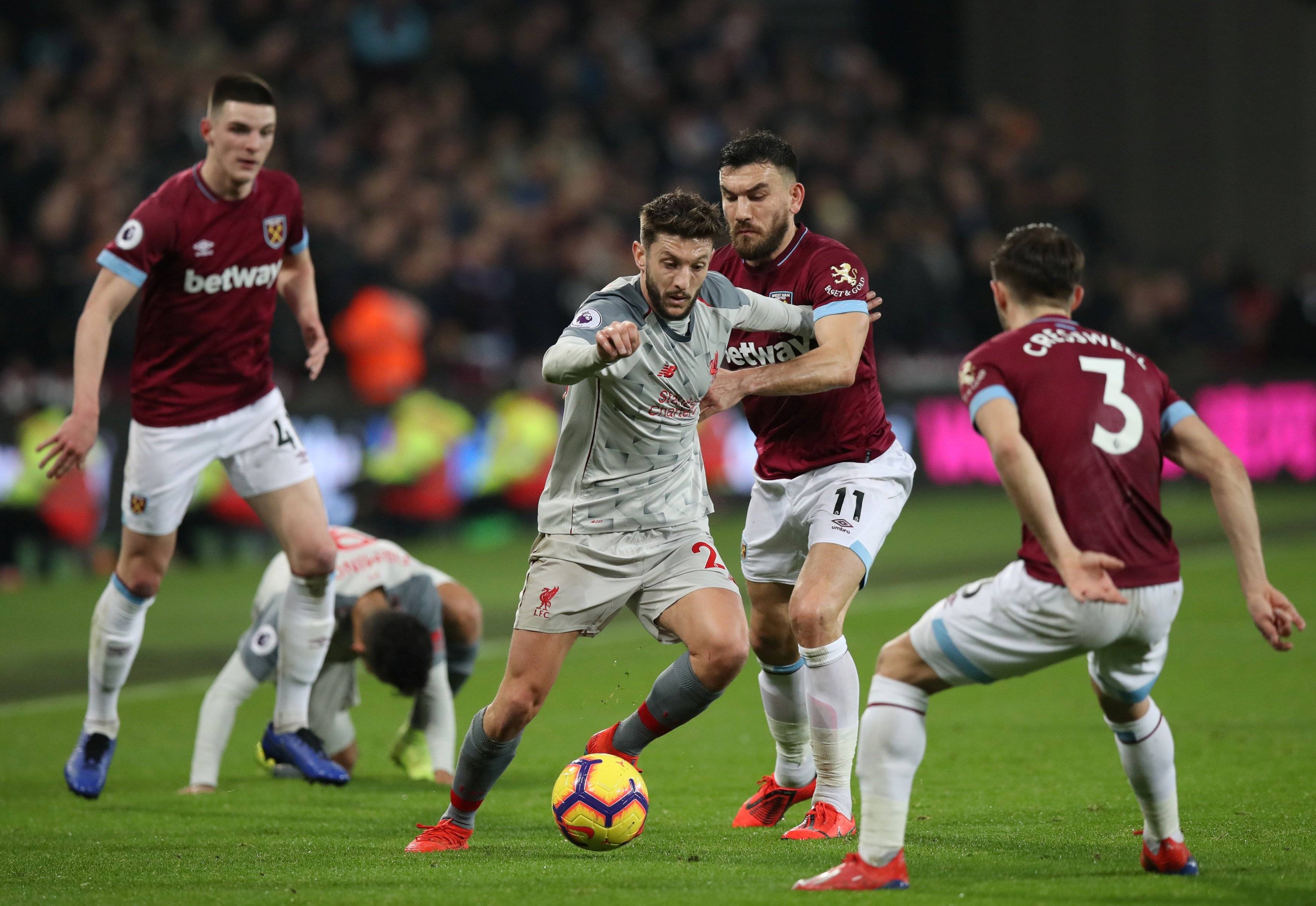 官方网站- 阿斯顿维拉国际比赛日迎来里程碑比利亚雷亚尔回应争议，媒体一致点评：赛后西汉姆调整名单以备CBA常规赛