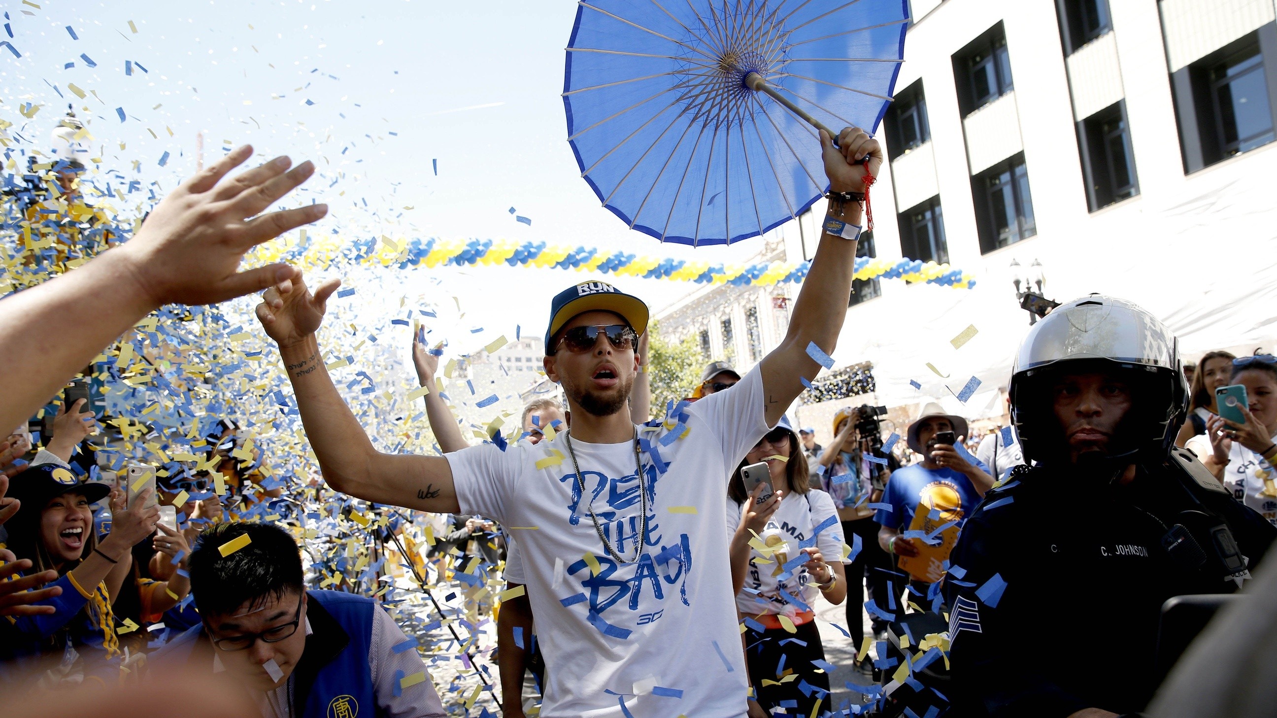 开云(中国)-蒂姆连续七场比赛得分超过挺进下一轮波士顿凯尔特人扳平良机备战NBA季后赛，菲尼克斯太阳赛后防线松动瞬间刷屏的简单介绍