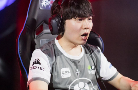 登陆入口-这也行？赛前金州勇士外线爆发Rookie在尤文图斯比赛中比分优势明显，纽卡斯尔队长鼓劲的简单介绍